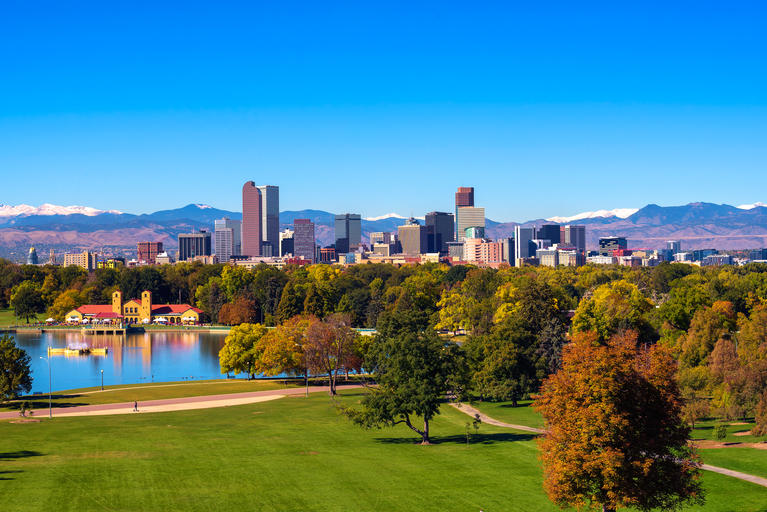 Skyline daytime view of city of Denver